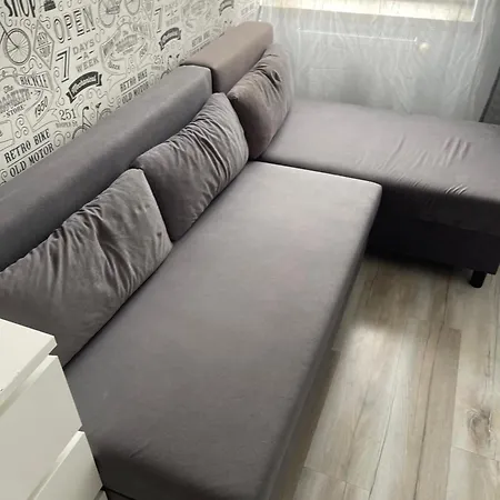 بيت شباب Center *