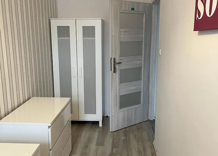 بيت شباب Center