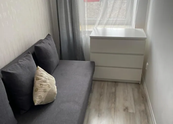 بيت شباب Center *