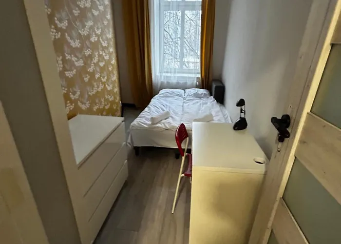 بيت شباب Center