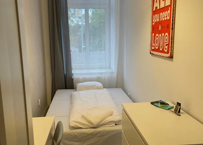 بيت شباب Center